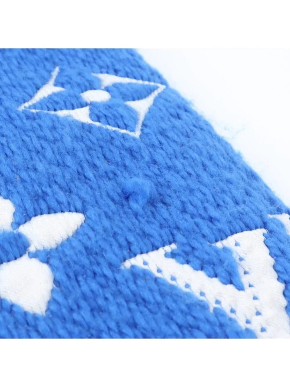 Louis Vuitton Tag Echarpe Logo Mania Silk Monogram Blue Scarf